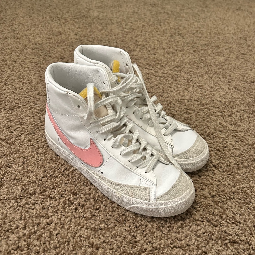 Nike White & Pink High-Top Blazers